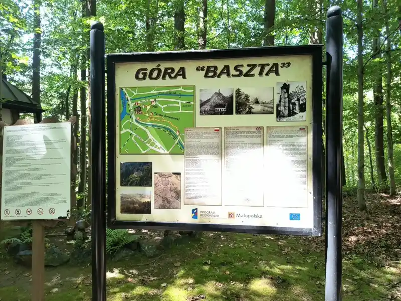 Zamek w Muszynie Gora Baszta tablica informacyjna